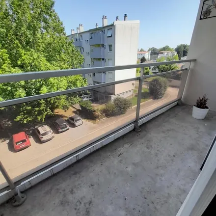 Image 5 - 158 Boulevard de la Paix, 64000 Pau, France - Apartment for rent