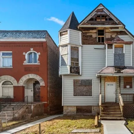Buy this 6 bed house on 6352 South Evans Avenue in Chicago, IL 60637