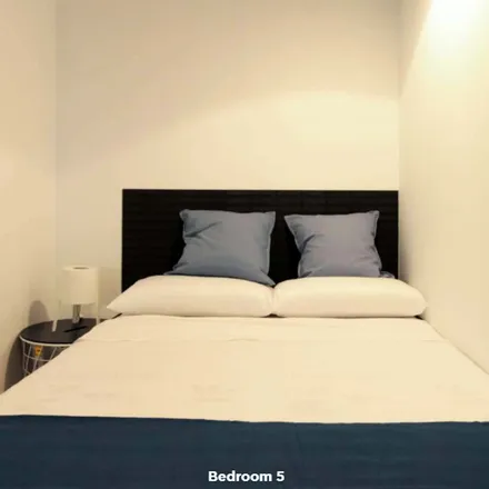Rent this 1 bed room on Carrer de Mallorca in 170, 08001 Barcelona