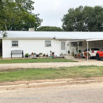 Buy this 5 bed house on 1098 Stinson Street in Dimmitt, TX 79027