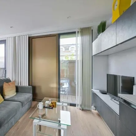 Image 9 - Greenland Road, London, NW1 0AS, United Kingdom - Apartment for sale