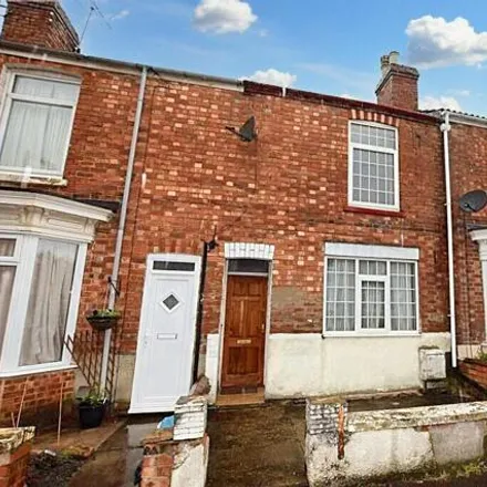 Buy this 2 bed townhouse on Ruskin Street in Gainsborough CP, DN21 1DN