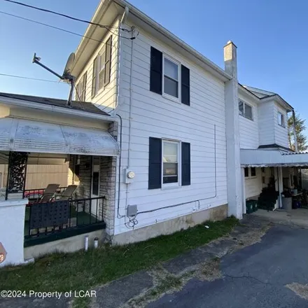 Image 3 - 24 Norman Street, Cork Lane, Pittston Township, PA 18640, USA - House for sale