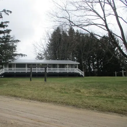 Image 2 - 6102 Deaner Road Northeast, Richland Township, MI 48829, USA - House for sale