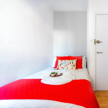 Image 2 - Calle del Conde de Aranda, 5, 28001 Madrid, Spain - Room for rent