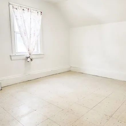 Rent this 1 bed apartment on 8 Morris Crescent in Ludlow, City of Yonkers