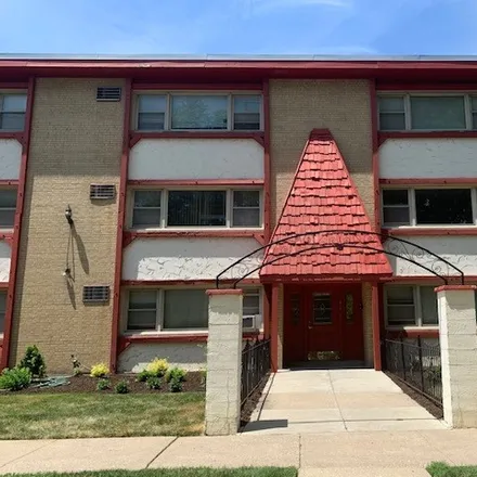 Buy this 2 bed house on Lombard & Madison in 438 South Lombard Avenue, Oak Park