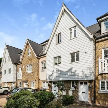 Buy this 3 bed townhouse on Bradfords Close in London, IG9 6ED