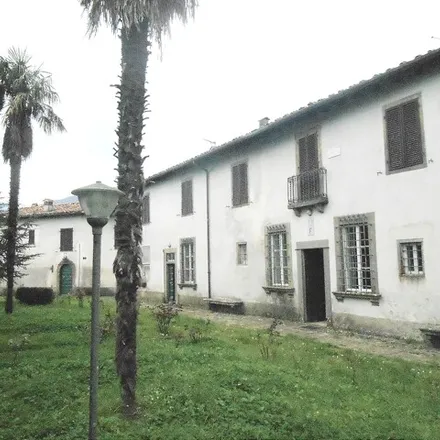 Buy this 19 bed house on Bar Roma in Viale Umberto I, 55022 Ponte a Serraglio LU