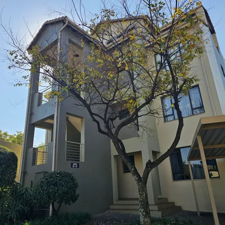 Image 4 - 238 Bryanston Drive, Johannesburg Ward 103, Sandton, 1617, South Africa - Apartment for rent