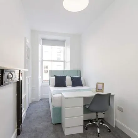 Rent this 4 bed apartment on 1 South Clerk Street in City of Edinburgh, EH8 9JD