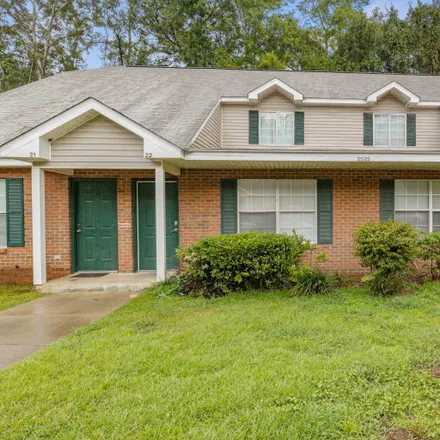 Buy this 3 bed condo on 2533 Hartsfield Court in Tallahassee, FL 32303