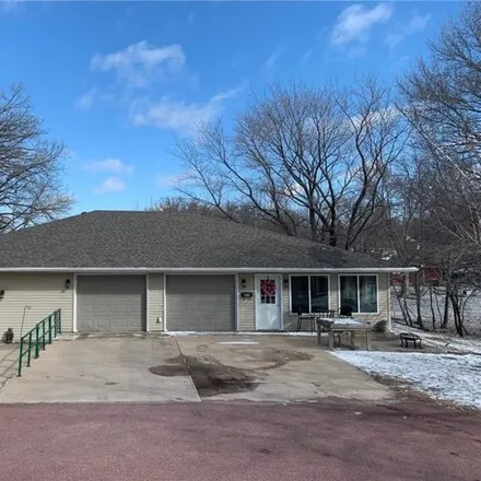 Buy this 1 bed house on 598 West 5th Street in Blue Earth, MN 56013