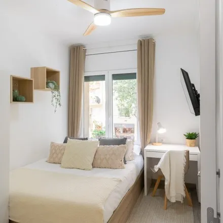 Rent this 4 bed room on Carrer de Provença in 467;469, 08001 Barcelona
