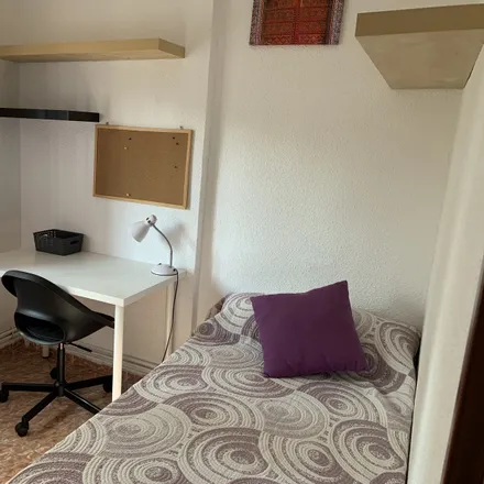Rent this 3 bed room on Calle de Alejandro Sánchez in 20, 28019 Madrid
