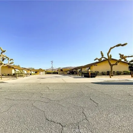 Buy this 6 bed house on 61955 Plaza Road in Joshua Tree, CA 92252