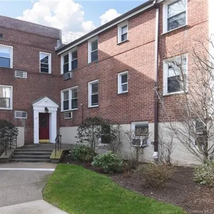 Buy this studio apartment on 320 Palmer Terrace in Village of Mamaroneck, NY 10543
