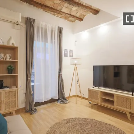Rent this studio apartment on Carrer de Vistalegre in 19, 08001 Barcelona