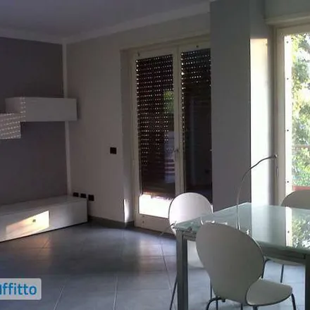 Image 2 - Viale Ticino, 21026 Gavirate VA, Italy - Apartment for rent