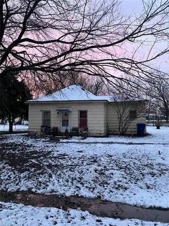 Buy this 2 bed house on 660 North 6th Street in La Cygne, Linn County