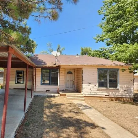 Buy this 3 bed house on 1066 West Mesquite Street in Coleman, TX 76834