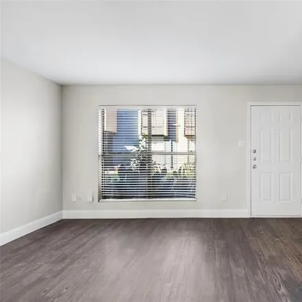 Image 6 - 1000 Cypress Station Dr, Unit #1008 - Condo for rent