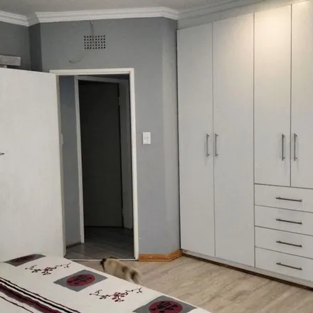 Rent this 3 bed apartment on Boksburg Stadium in Jubilee Road, Boksburg-Suid
