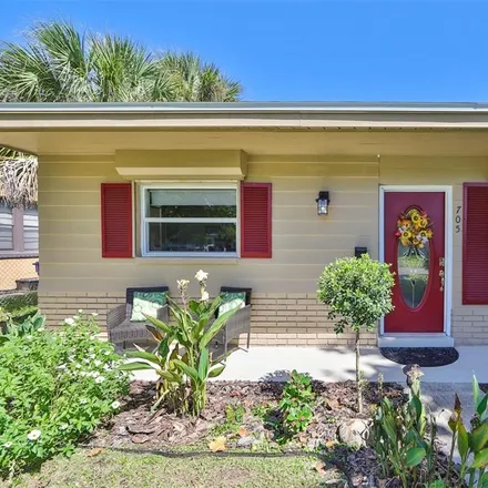 Buy this 2 bed house on 701 71st Avenue North in Saint Petersburg, FL 33702