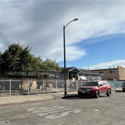Image 2 - 475 West 89th Street, Los Angeles, CA 90003, USA - House for sale