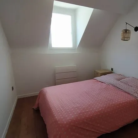 Rent this 1 bed apartment on 76250 Déville-lès-Rouen