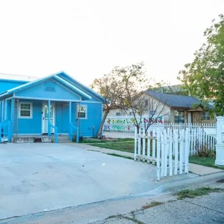 Buy this 4 bed house on 1673 Jennings Street in Big Spring, TX 79720