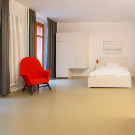 Rent this studio apartment on Petersburger Straße 71 in 10249 Berlin, Germany
