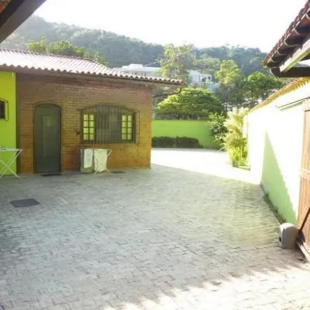 Buy this 4 bed house on Compão Itacoatiara in Rua das Camélias, Itacoatiara