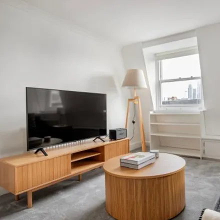 Image 4 - Cumberland Street, London, SW1V 4LY, United Kingdom - Apartment for rent