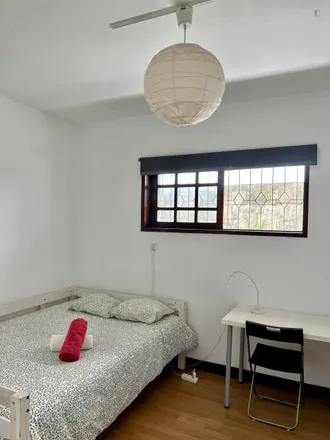 Rent this 1studio room on Almeida Valente in Rua Conde de Avranches, 4249-004 Porto