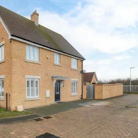 Buy this 4 bed house on Smyth View in Biggleswade, SG18 8TZ