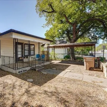 Image 2 - 1105 East 3rd Street, Austin, TX 78702, USA - House for sale