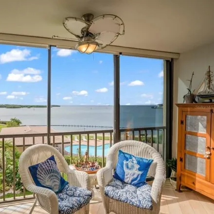 Buy this 2 bed condo on 4636 Bay Boulevard in Port Richey, FL 34668