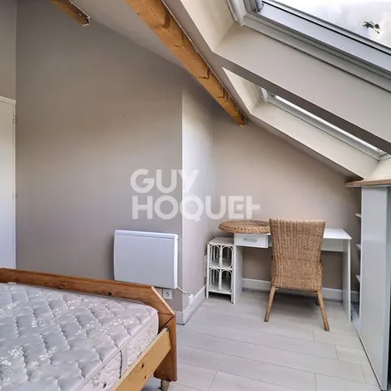 Rent this 3 bed apartment on 6 Rue Pasteur in 91240 Saint-Michel-sur-Orge, France
