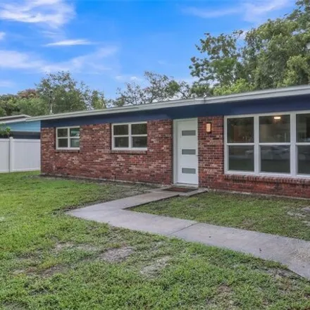 Image 3 - 12905 N Oregon Ave, Tampa, Florida, 33612 - House for sale