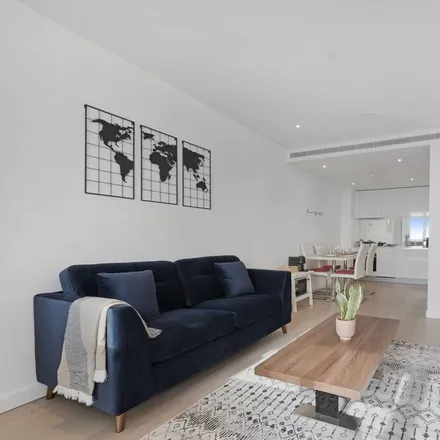 Image 2 - London, SW8 2FW, United Kingdom - Apartment for rent