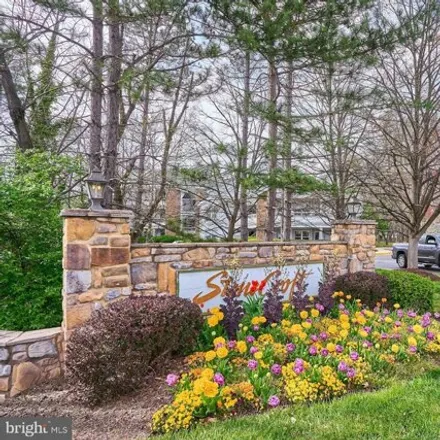 Buy this 1 bed condo on 4470 Fair Stone Drive in Chantilly, VA 22033