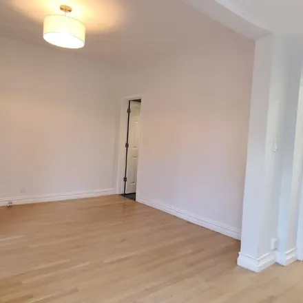 Rent this 4 bed apartment on 3109 Sedgwick Avenue in New York, NY 10463