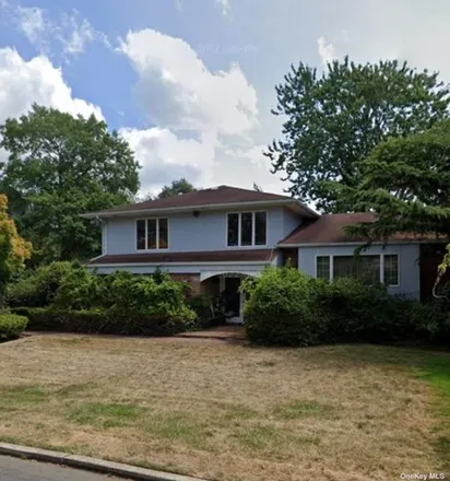Rent this 4 bed house on 29 Bayberry Road West in Village of Lawrence, NY 11559