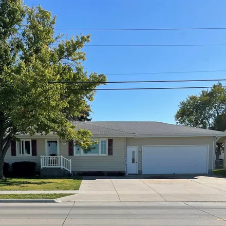 Buy this 3 bed house on 3969 33rd Avenue in Columbus, NE 68601