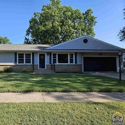 Buy this 3 bed house on 1654 Southwest Knollwood Drive in Topeka, KS 66611