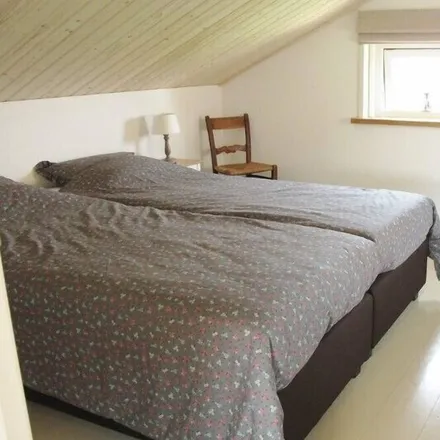 Rent this 2 bed townhouse on 2401 LV Alphen aan den Rijn