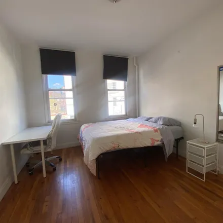 Image 2 - 5 Judge Street, New York, NY 11211, USA - Room for rent