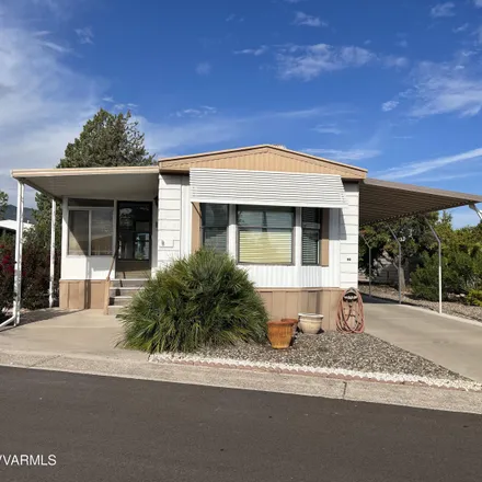 Buy this 2 bed house on Vinnie's Pizzeria in AZ 89A, Clemenceau