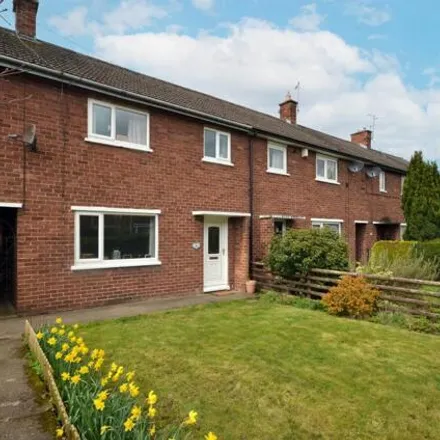 Buy this 3 bed townhouse on Derwent Road in Chester, CH2 2PY